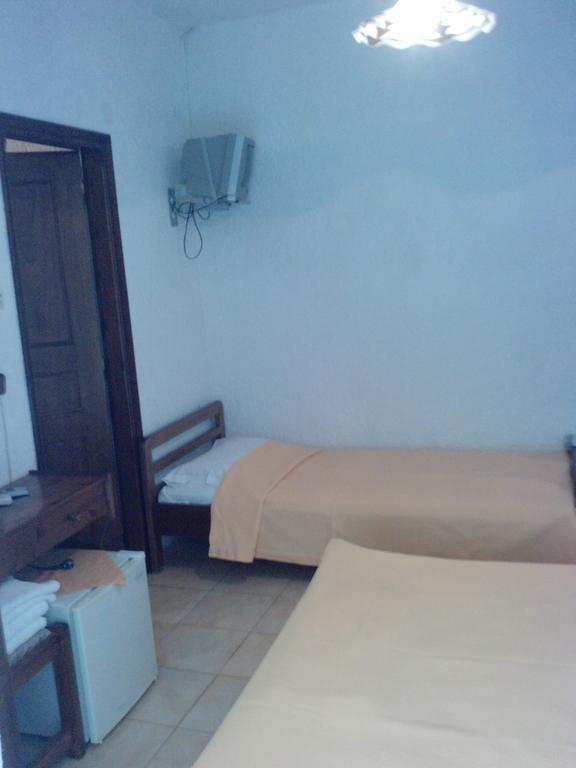 Hotel Lefkes 2*