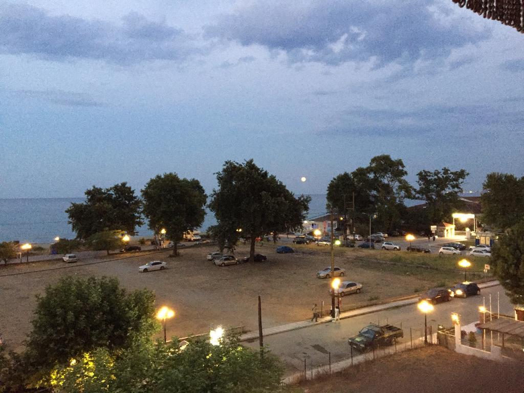 Lefkes 2*